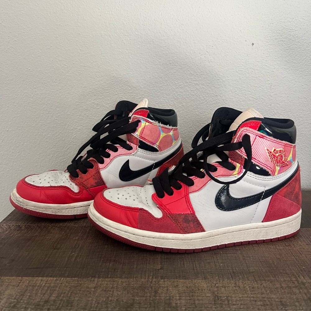 Nike Jordan 1 Retro High OG Spider-Man Across Spider- Verse